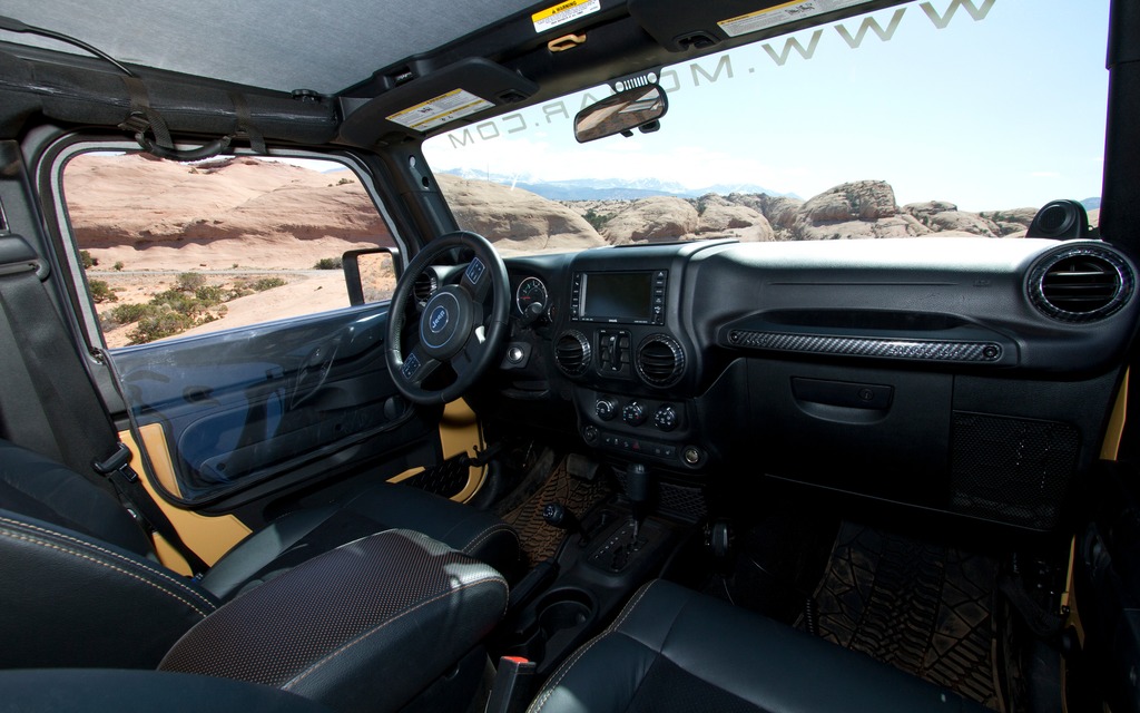 Jeep Wrangler Sand Trooper II