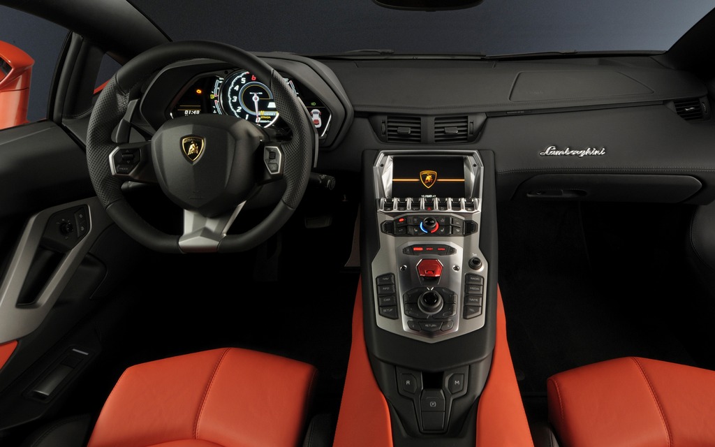 2011 Lamborghini Aventador LP 700-4