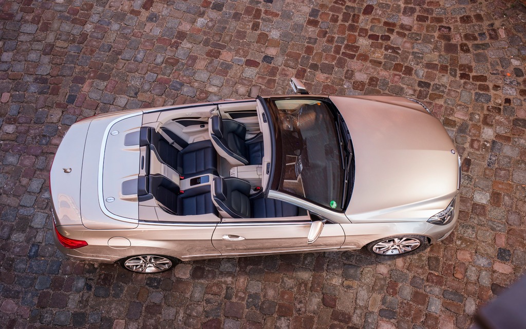 2014 Mercedes-Benz E-Class Cabrio in Hamburg, Germany