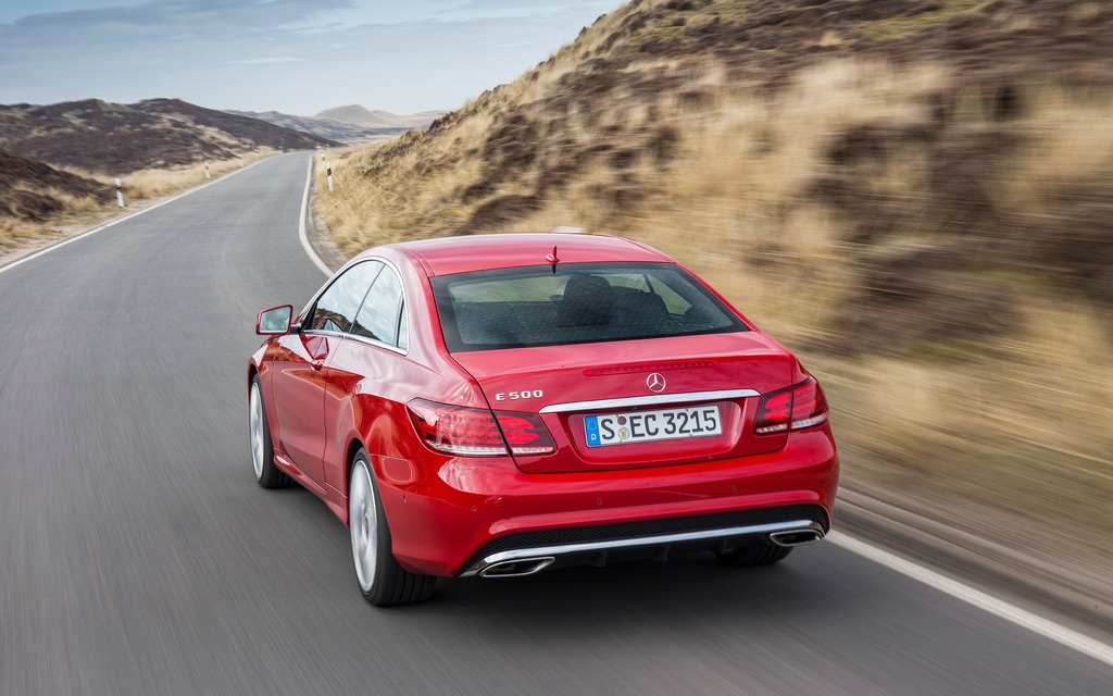 2014 Mercedes-Benz E-Class Coupe in Hamburg, Germany. Restyled front end.