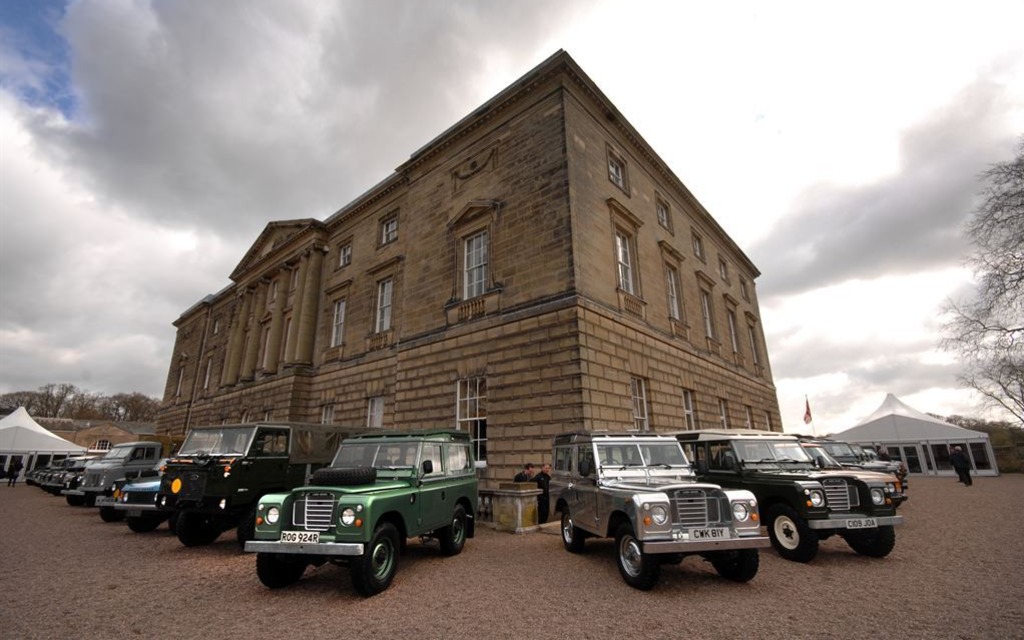 Land Rover célèbre son 65e anniversaire