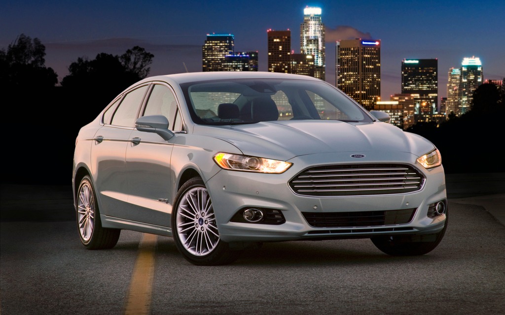 Ford Fusion hybride 2013