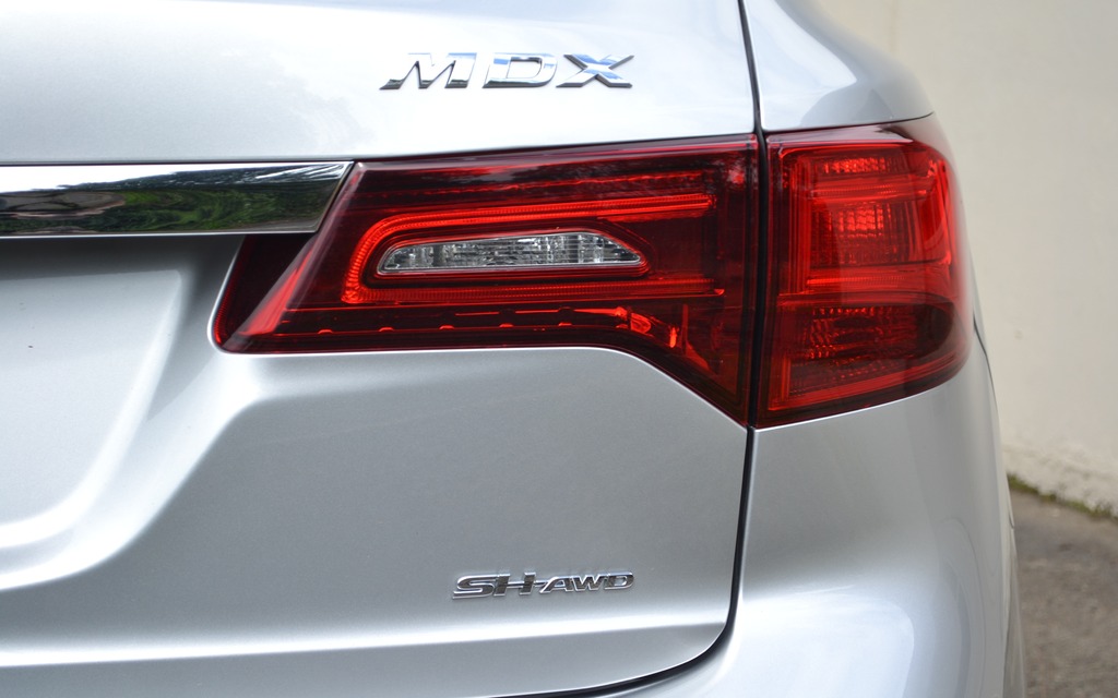 One of the MDX’s strengths is without a doubt its SHW all-wheel drive.