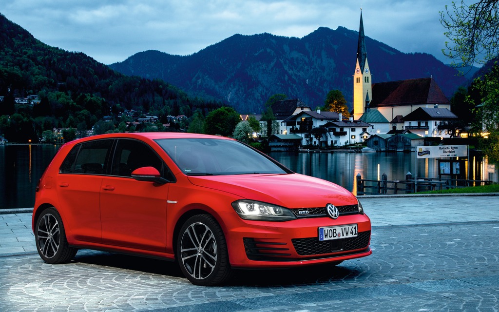 Volkswagen Golf GTD 2015 - Crossing Our Fingers - The Car Guide