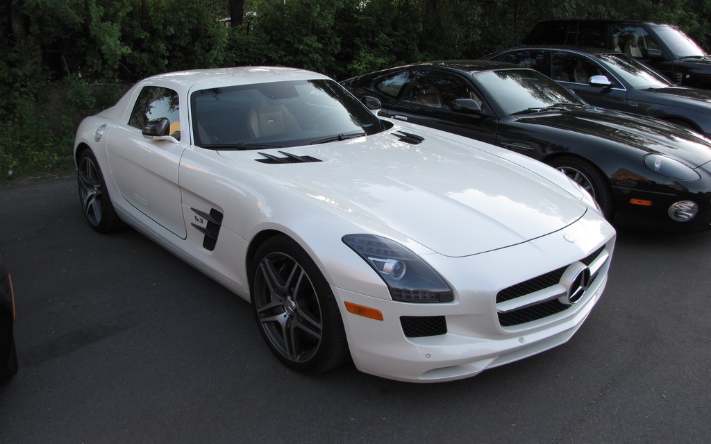 Mercedes-Benz SLS AMG