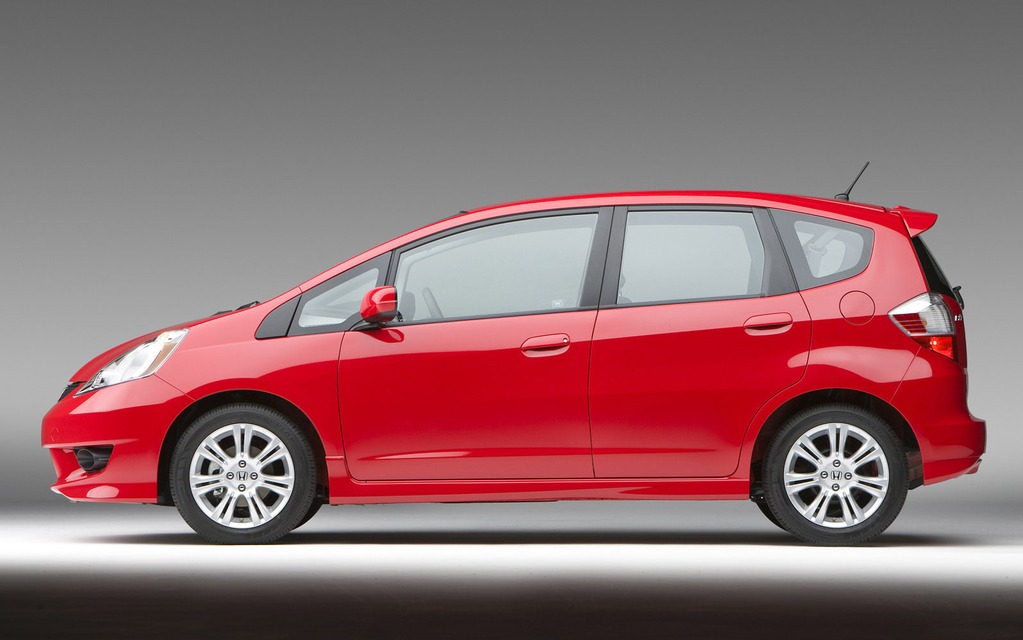 The Honda Fit is involved in a window switch recall.