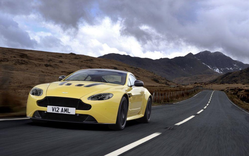 Aston Martin V12 Vantage S