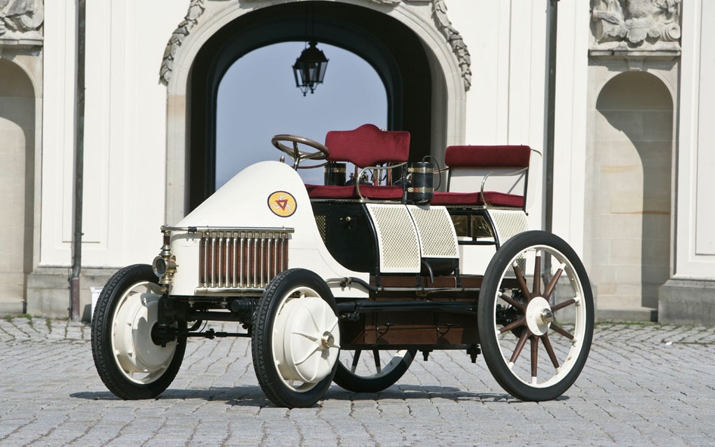 Lohner-Porsche Semper Vivus 