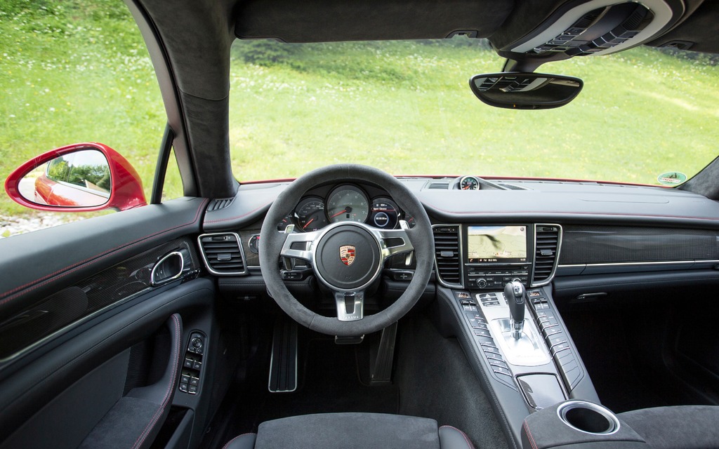 2014 Porsche Panamera 4S Executive - Alcantara roof, pillars and seats 