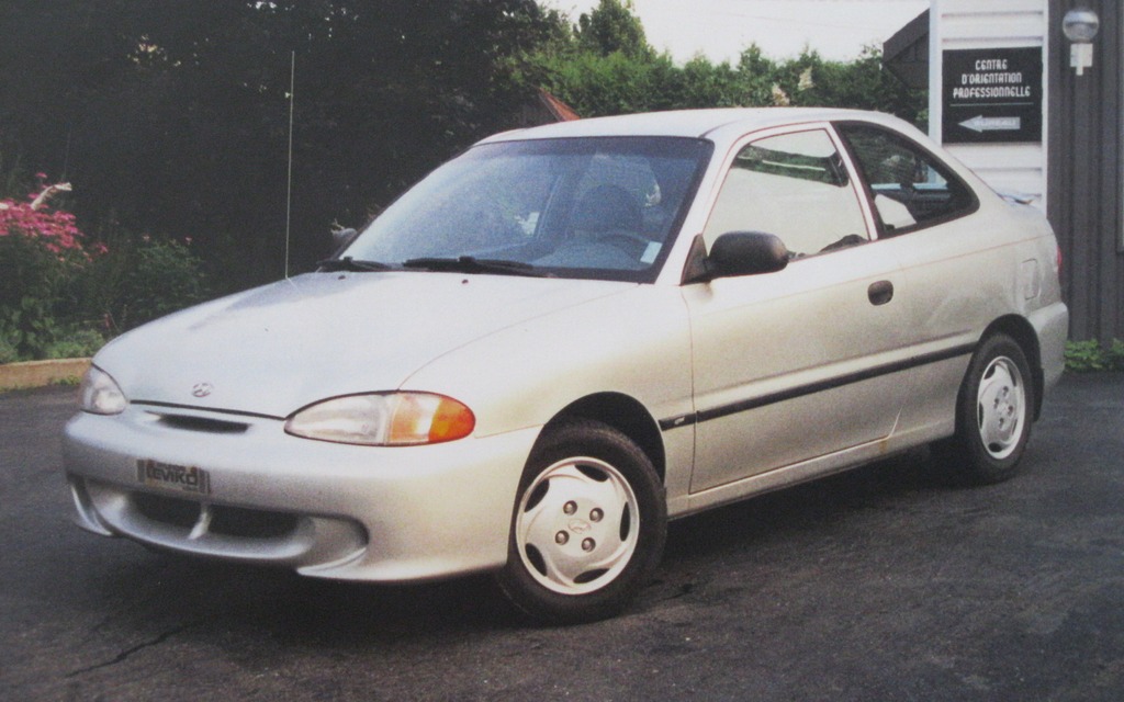 1998 Hyundai Accent GS