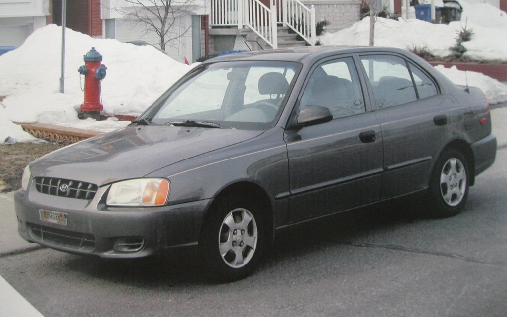 2000 Hyundai Accent GL
