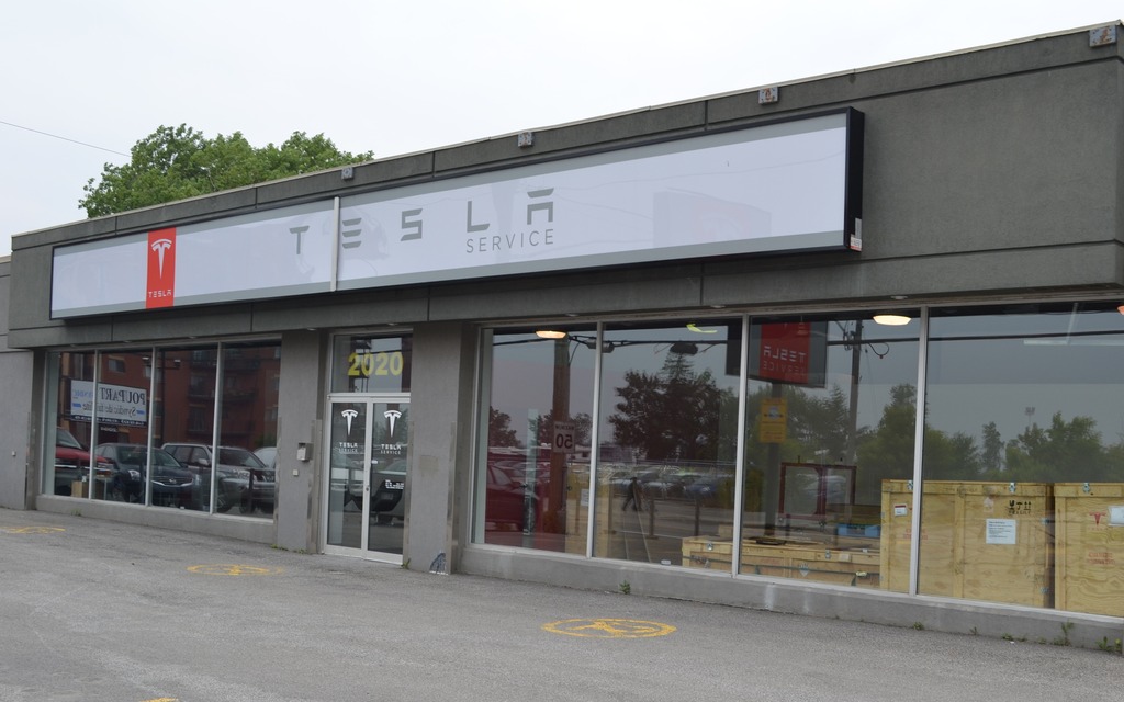   Tesla has opened a service centre in Laval.