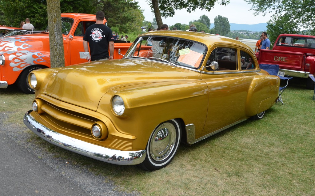 Ça impose le respect. Chevrolet 150 Special 1953 de Richard Cloutier.