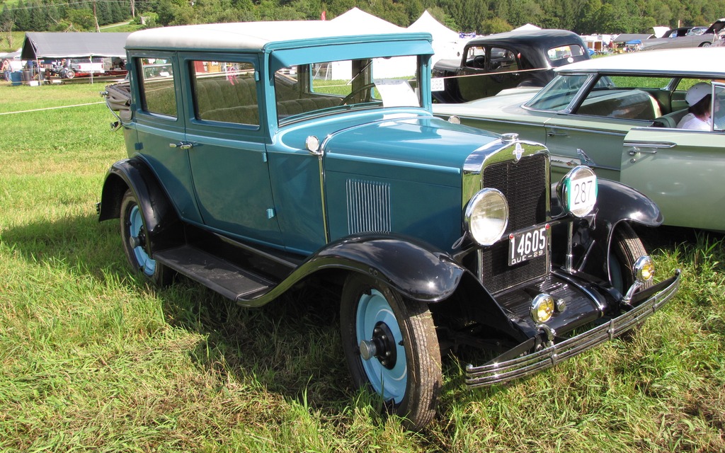 Chevrolet Landeau 1929 (Propriétaire: Dominic Brin)