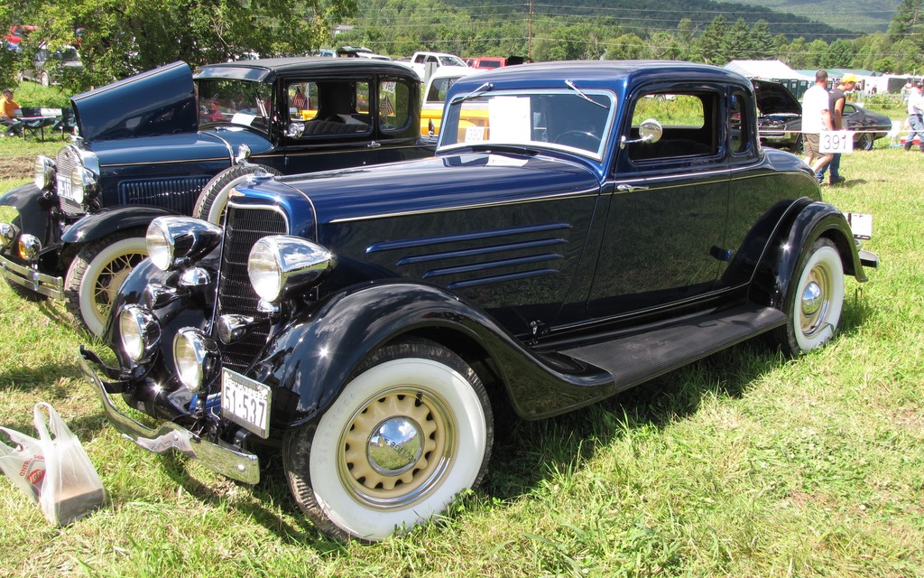 Dodge D.R. 1934 (Propriétaires: Bernard et Beverly Scott)