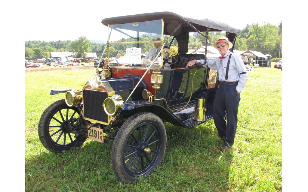 1912 Ford Model "T" (Owner: Tom Forsythe)