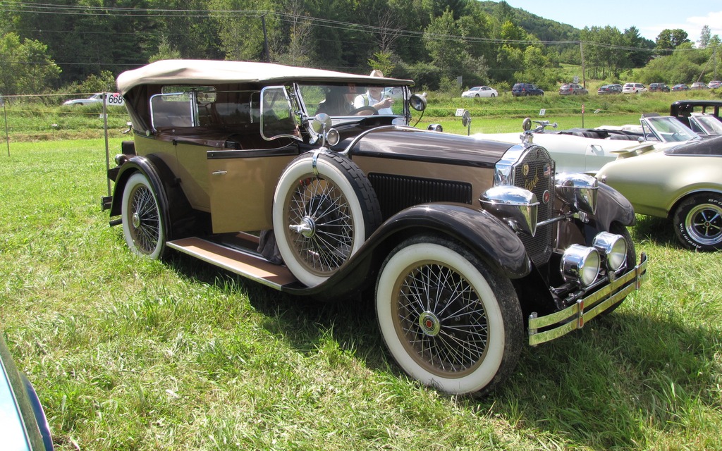 1926 Packard 426 Phaeton (Owners: John and Sophia Byrne)