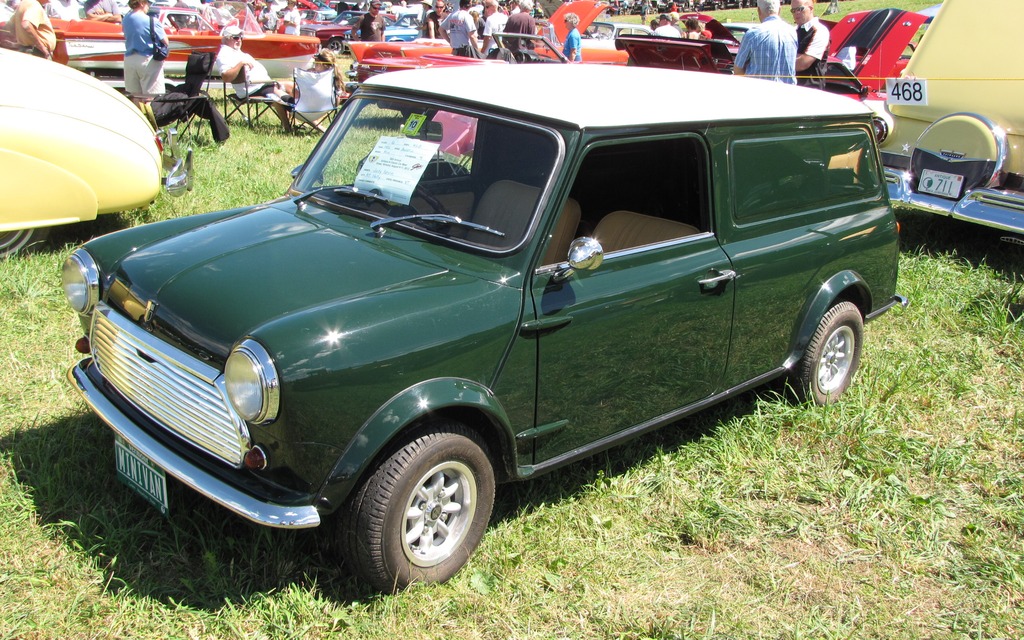 1982 Austin Mini (Owner: Judy Nevin)