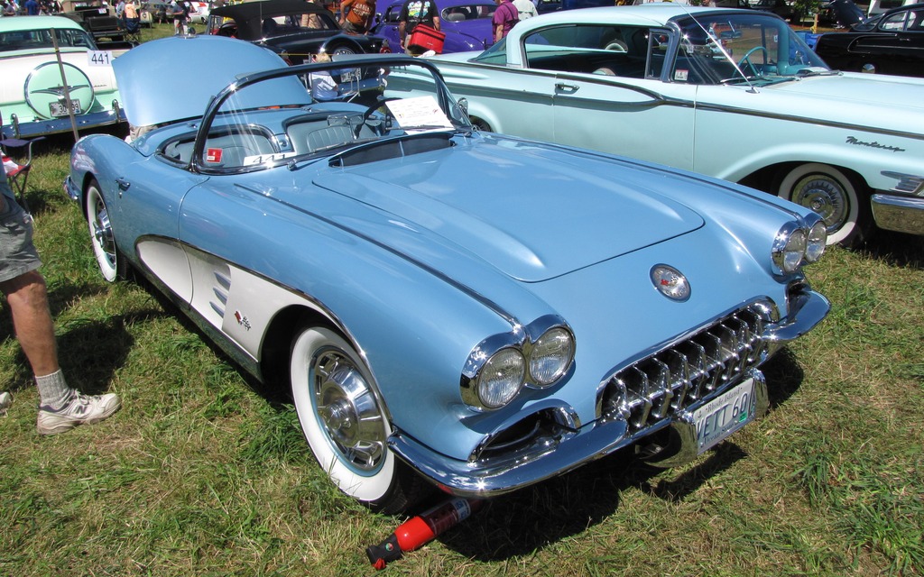 1960 Chevrolet Corvette Convertible (Owner: Chris Downs)