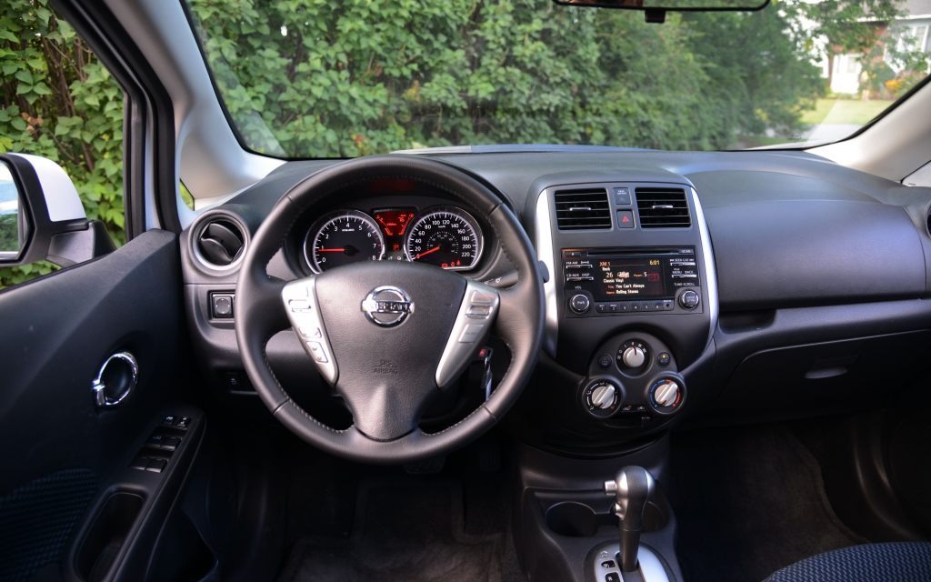 A more classic dashboard presentation on the Versa Note.