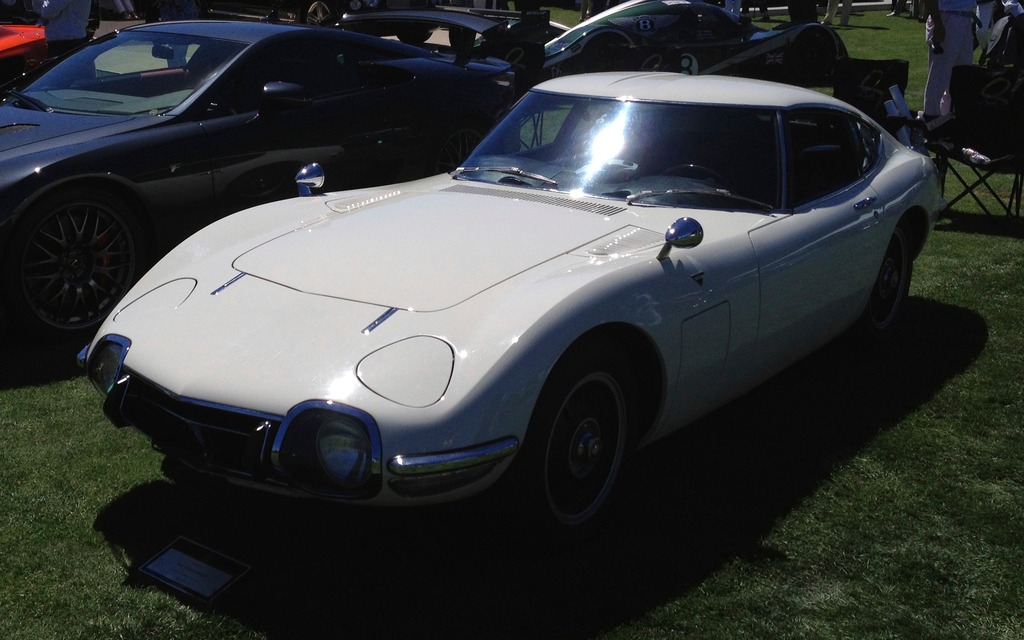 1968 Toyota 2000 GT (Owners: Mike et Barbara Malamut)