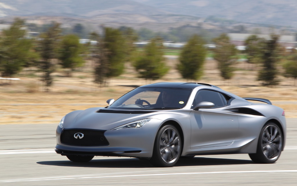 Concept Infiniti Emerg-E