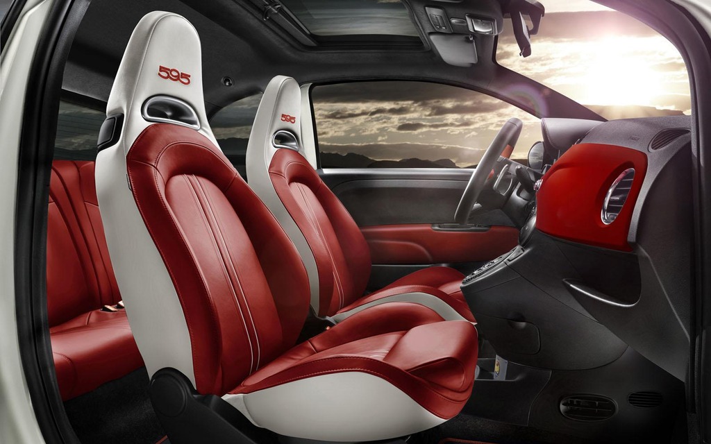 Abarth 595 50th Anniversary Edition 