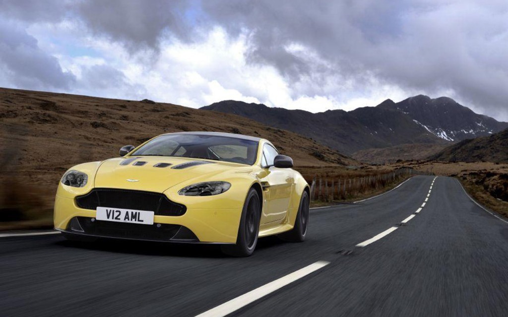 Aston Martin V12 Vantage S 2014