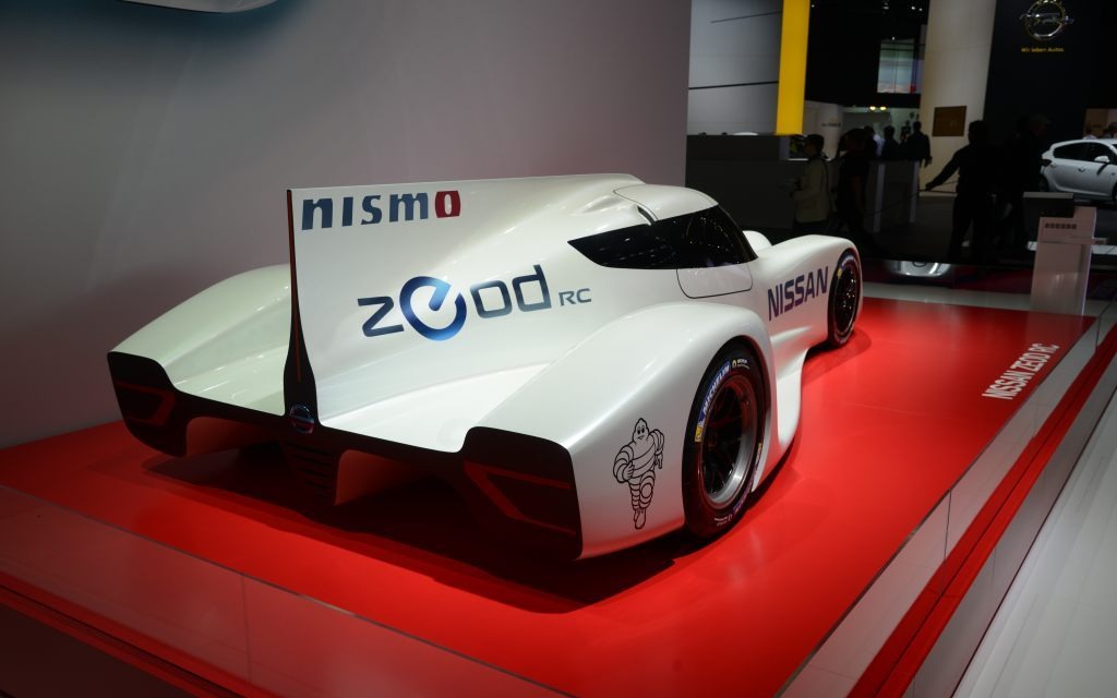Nissan ZEOD RC :L'aileron central donne de la stabilité en ligne droite
