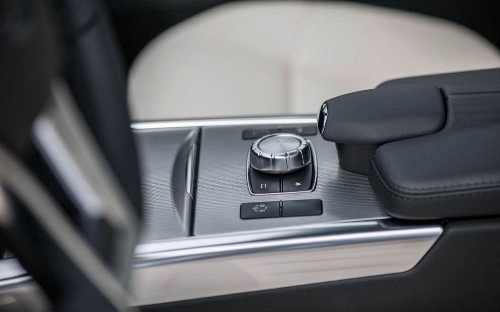 This button linked to the display screen helps control several settings.