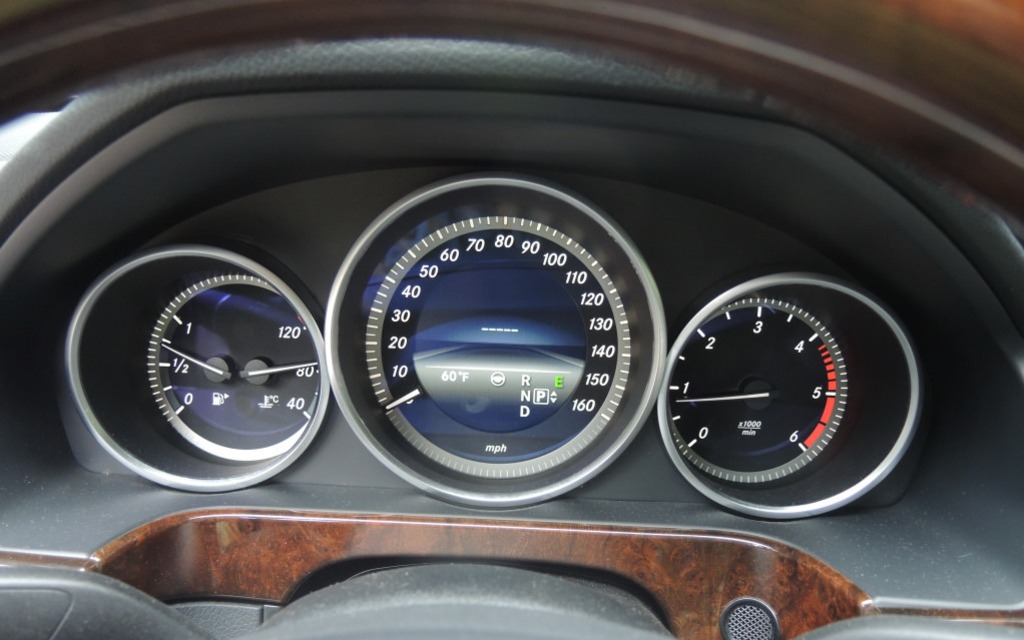  The gauges are situated in three distinctive cylinders.
