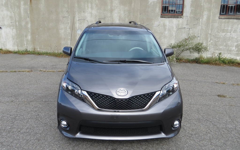 The 2013 Toyota Sienna SE.