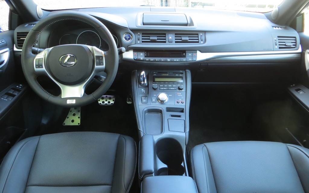 The 2014 Lexus CT 200h.