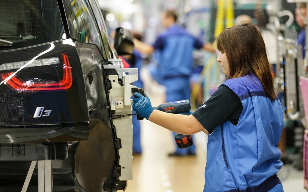 The BMW i3 on the production line