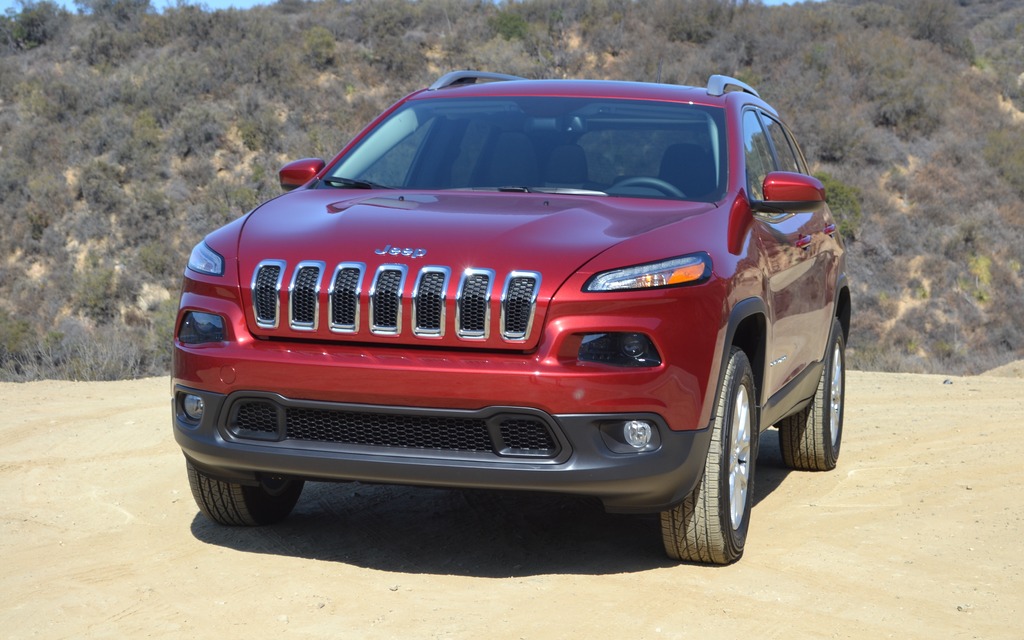  The seven-slot grille reminds us of this model’s Jeep roots