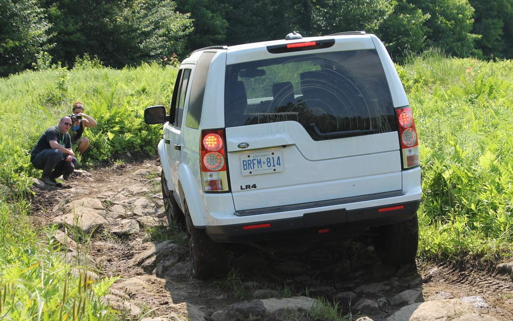 Off-roading for dummies in the LR4!