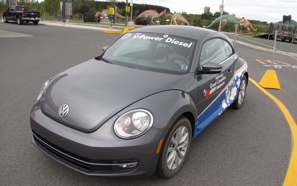 Volkswagen Beetle TDI et les dinosaures 