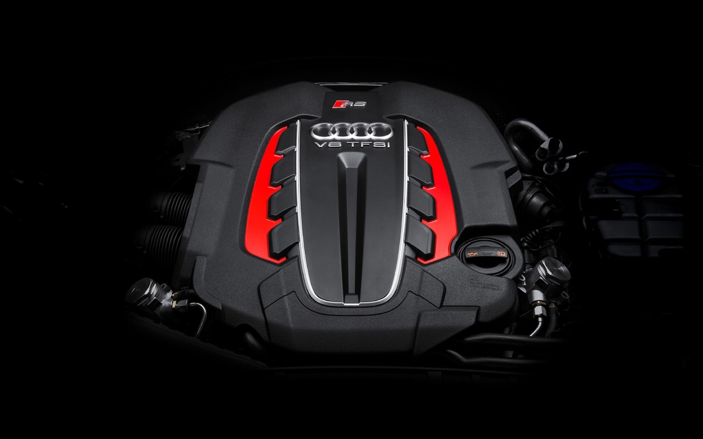  2014 Audi RS7 – The heart of the beast.