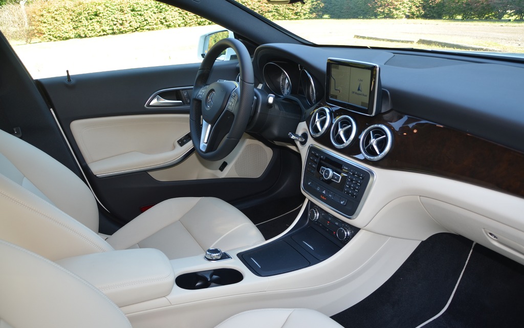 The CLA 250’s stick shift is located on the steering column.