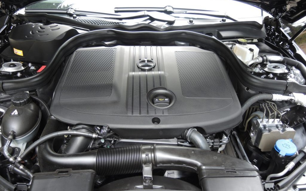 La Classe E propose également un moteur quatre cylindres turbodiesel. 