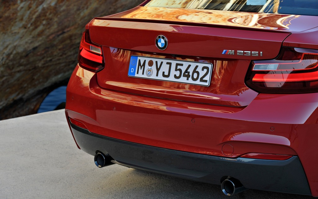 BMW M235i