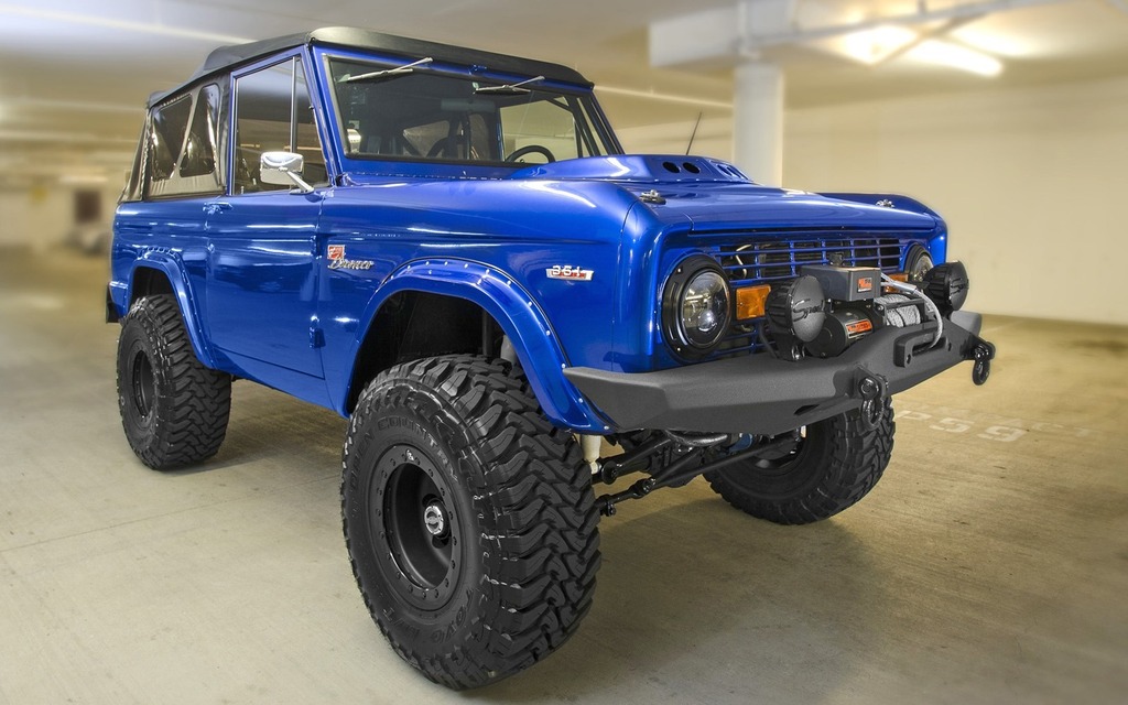 Ford bronco 1969 modifié par American Sunroof Corporation