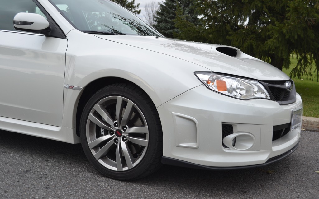 Elle dispose cette année de phares à haute décharge