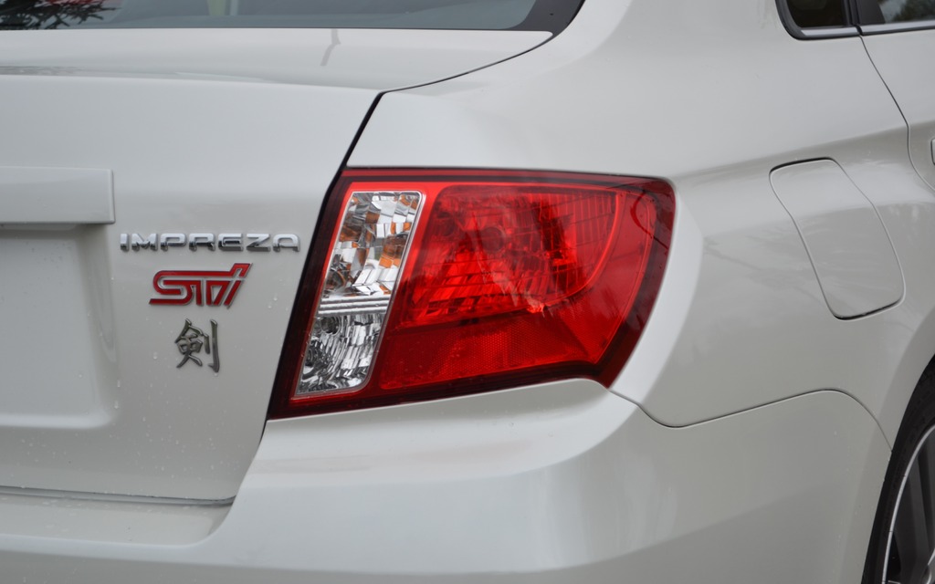 La STI Tsurigi dispose d'un logo en japonais