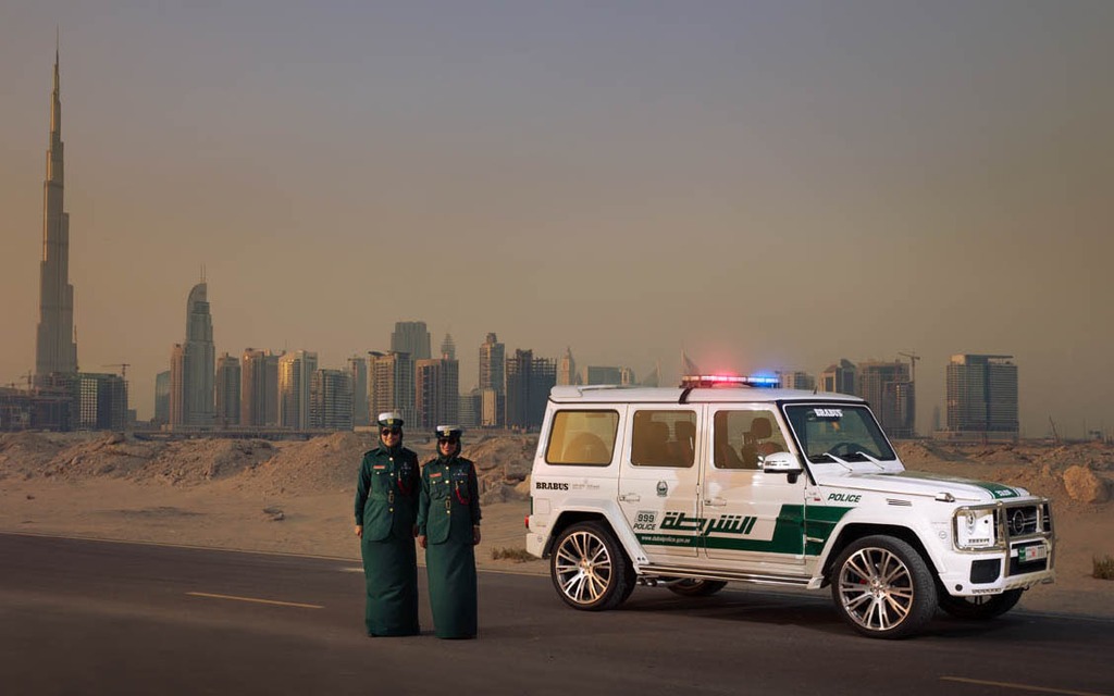 Brabus B63S-700 Widestar pour la police de Dubai