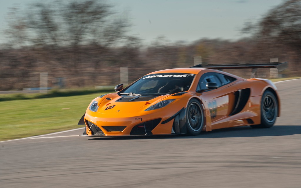  The McLaren 12C GT Can-Am Edition on the St-Eustache road circuit.