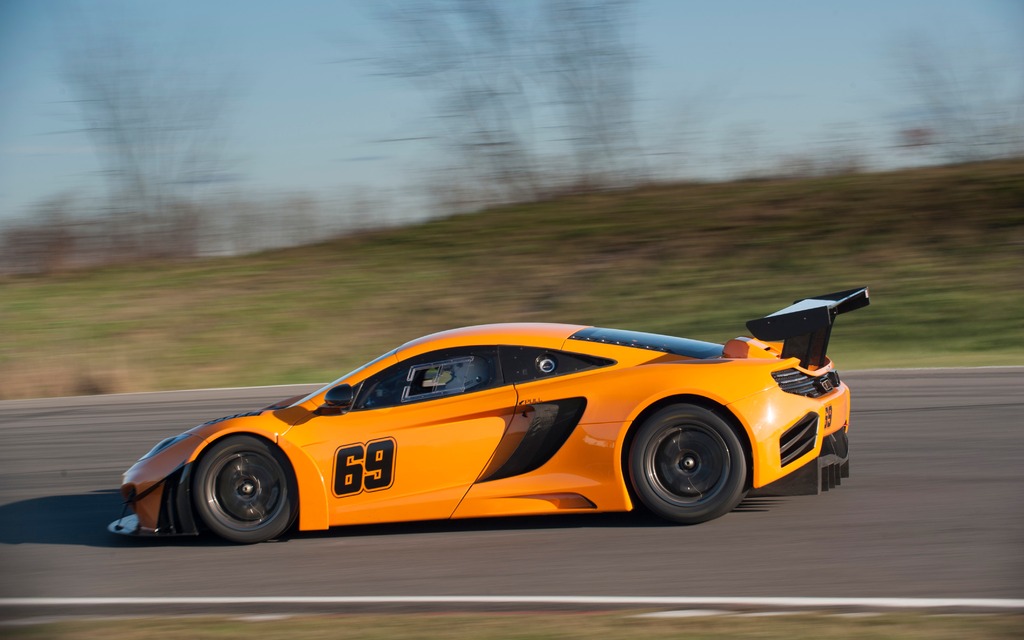  The McLaren 12C GT Can-Am Edition on the St-Eustache road circuit.
