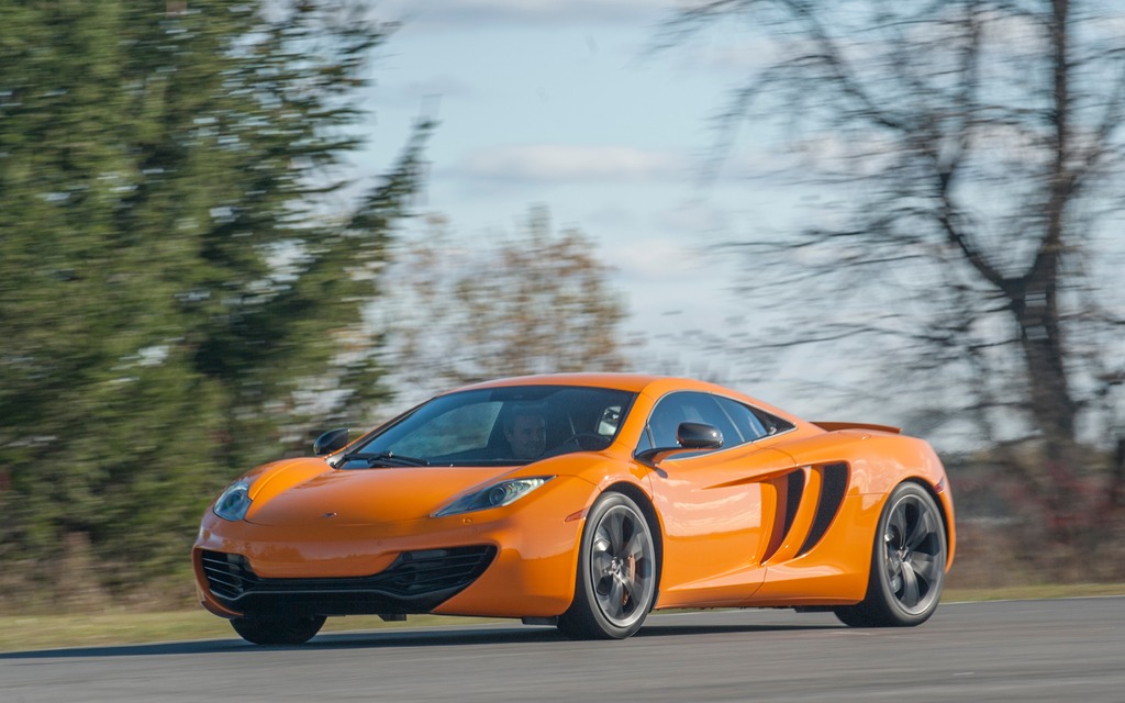 On the track in St-Eustache with the McLaren MP4-12C.