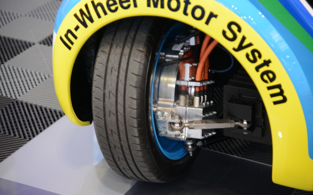 Le moteur est placé à l'extérieur de la roue.