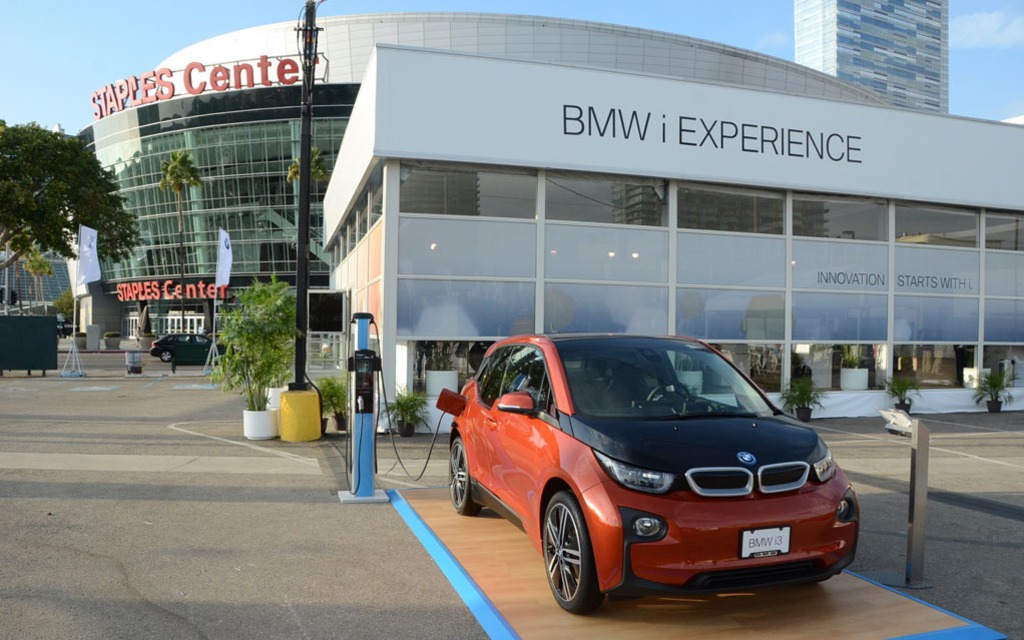 BMW i Pavillion Outside the Staple Center